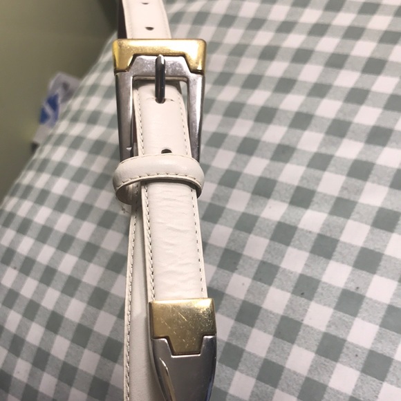Accessories - Cream leather belt gold/silver hardware size M
